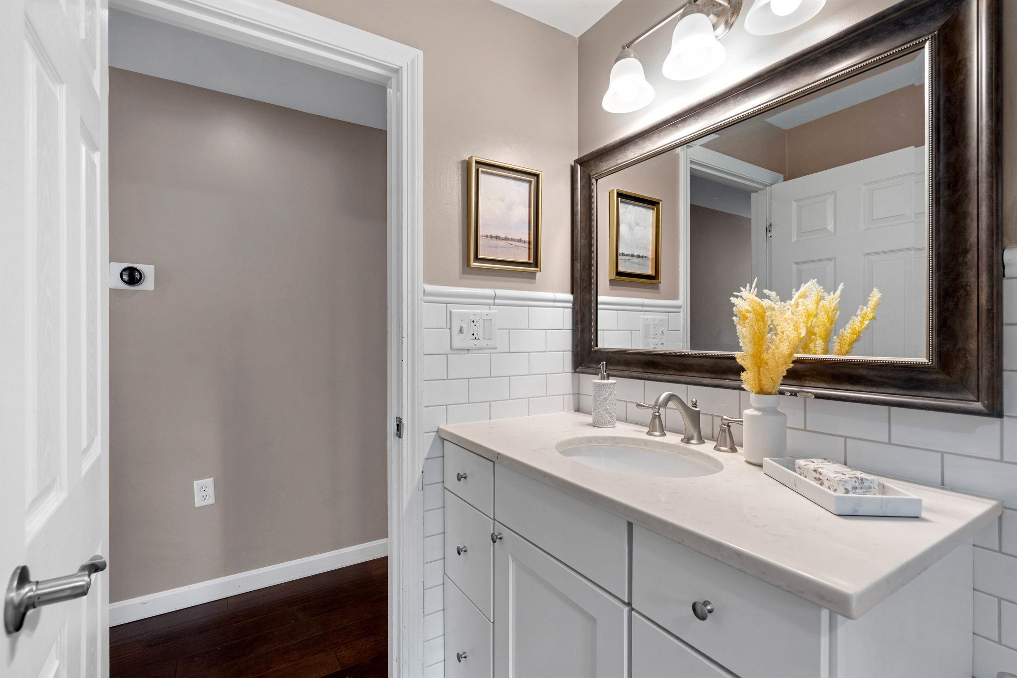 158 County Road Bedford, NH 03110 - Photo 11 of 37