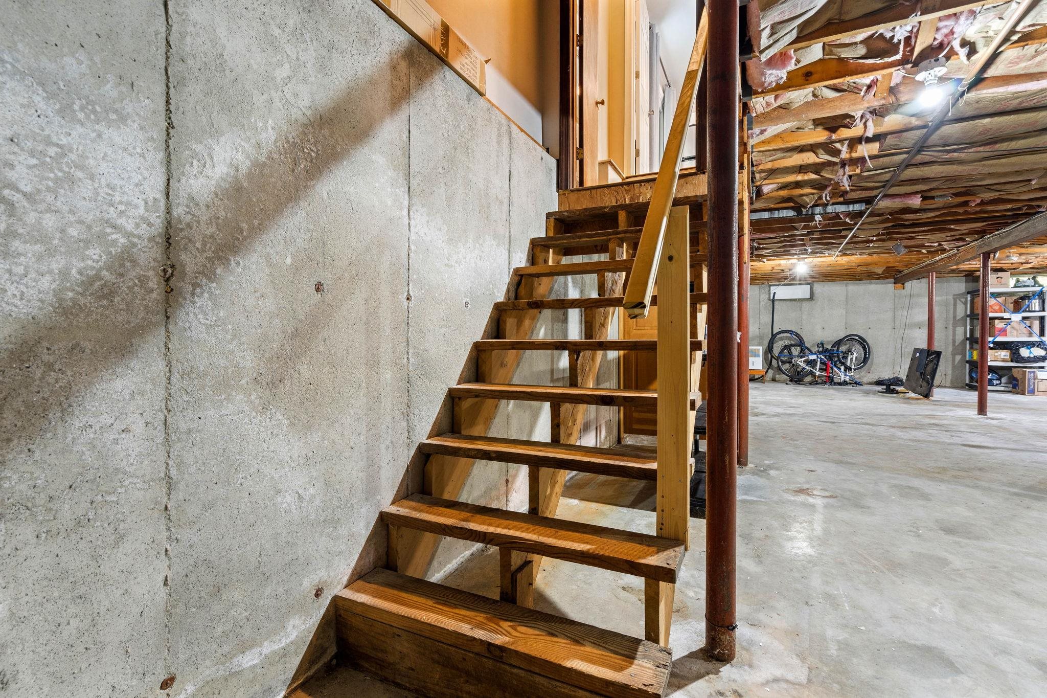 158 County Road Bedford, NH 03110 - Photo 20 of 37