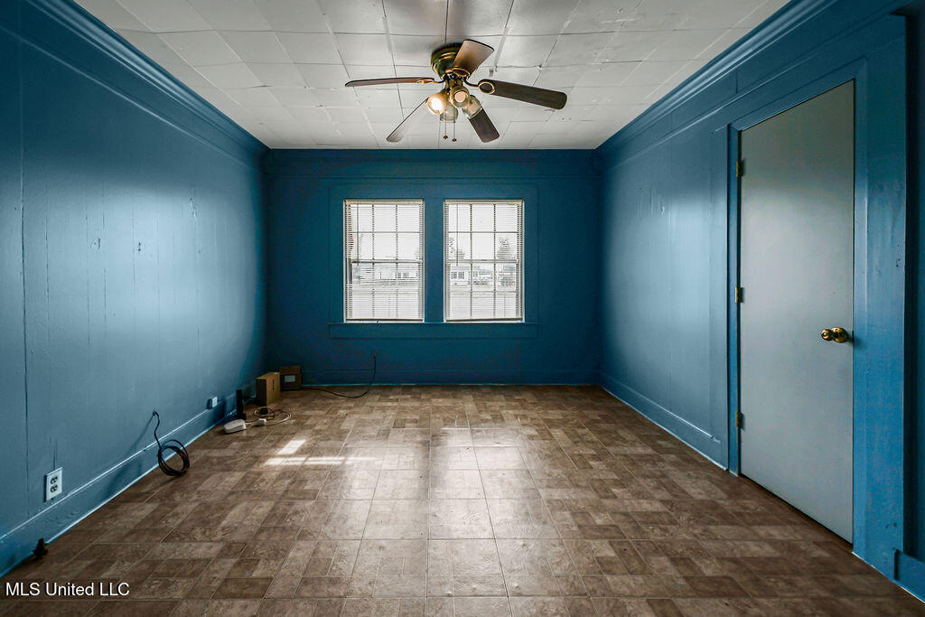 4718 Main Street Moss Point, MS 39563 - Photo 12 of 22 DSC00769