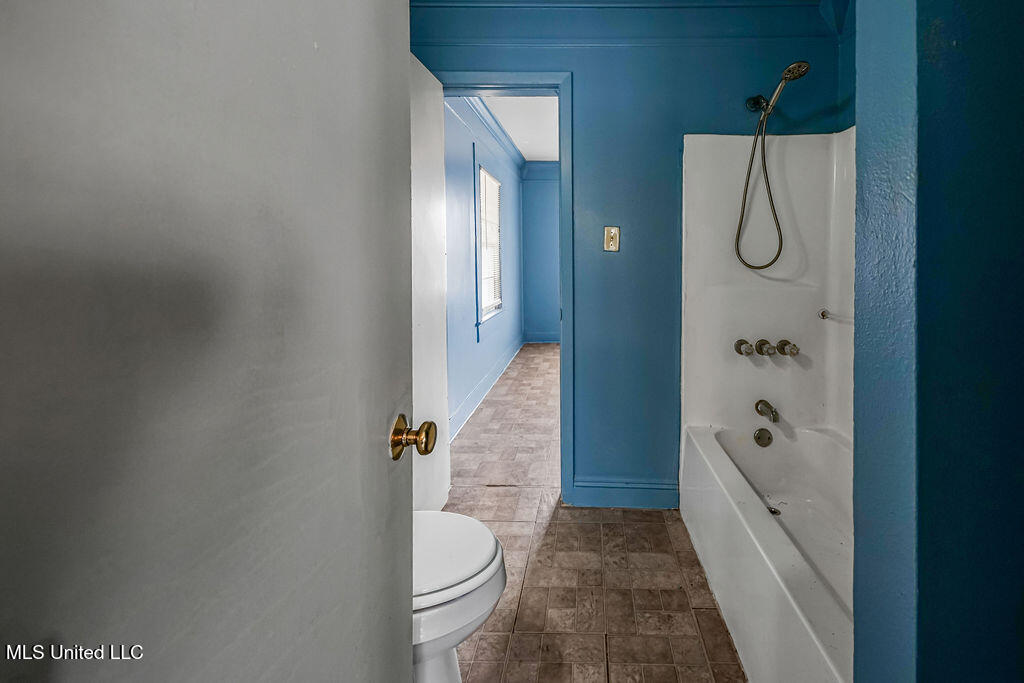 4718 Main Street Moss Point, MS 39563 - Photo 16 of 22 DSC00773