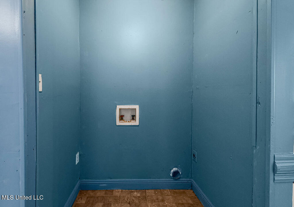 4718 Main Street Moss Point, MS 39563 - Photo 17 of 22 DSC00774