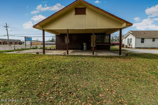 $119,000 | 4718 Main Street, Moss Point, MS 39563