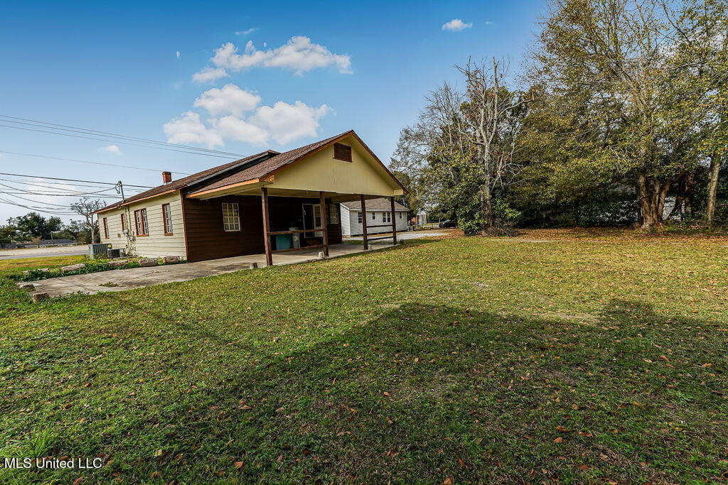 4718 Main Street Moss Point, MS 39563 - Photo 22 of 22 DSC00780