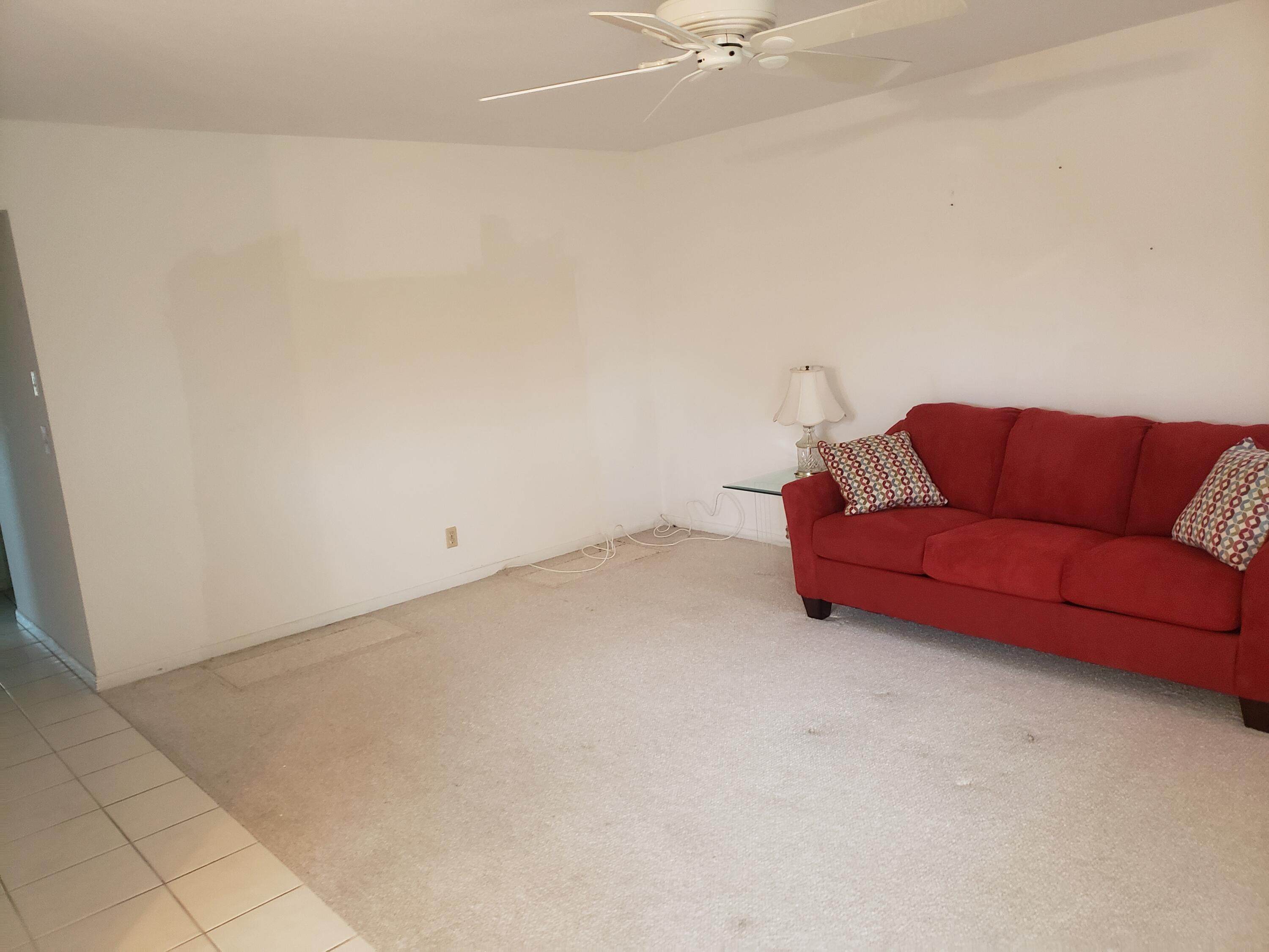 312 Seville North Delray Beach, FL 33446 - Photo 4 of 26 20260112_162801