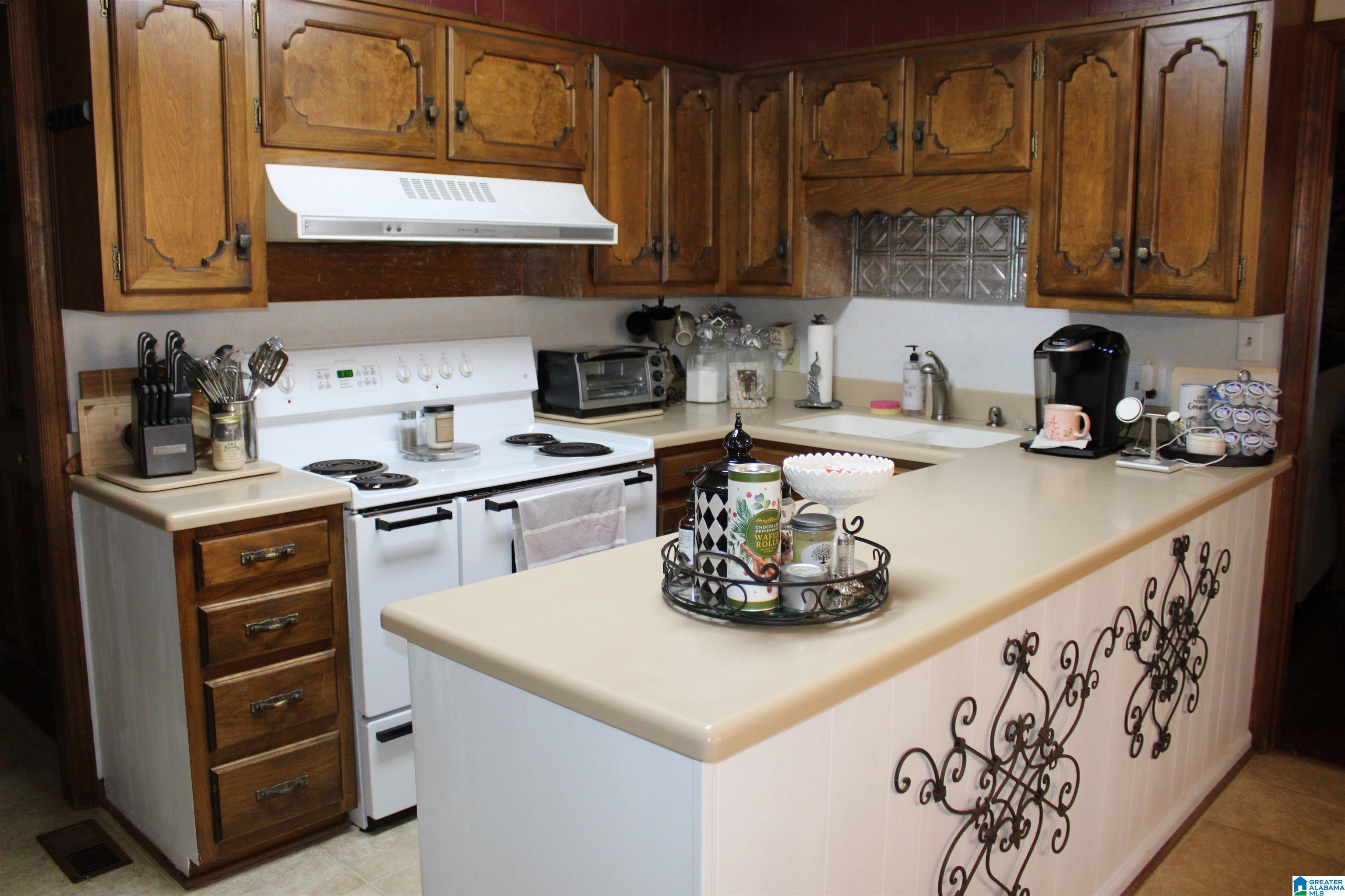 2908 Coleman Road Anniston, AL 36207 - Photo 10 of 45