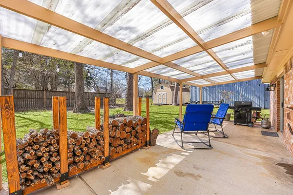 $315,000 | 2210 Lucretia Street, Pinehurst, TX 77362
