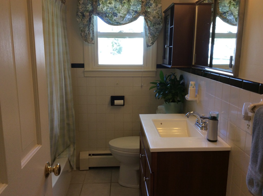 280 Dutchess Street Springfield, MA 01129 - Photo 15 of 21