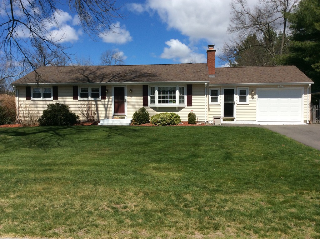 280 Dutchess Street Springfield, MA 01129 - Photo 2 of 21