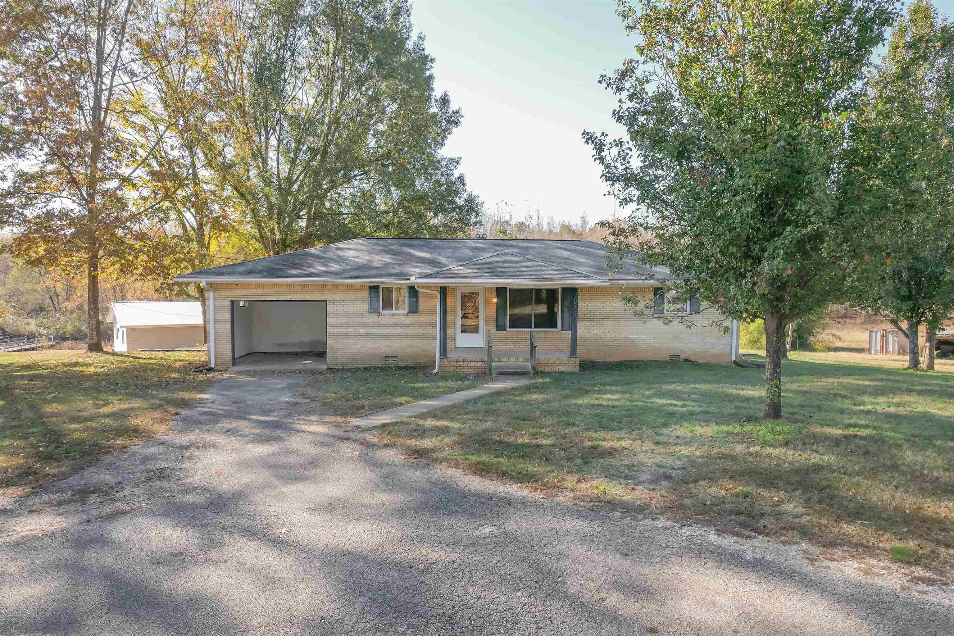 1070 Pine Top Road Toone, TN 38381 - Photo 4 of 30
