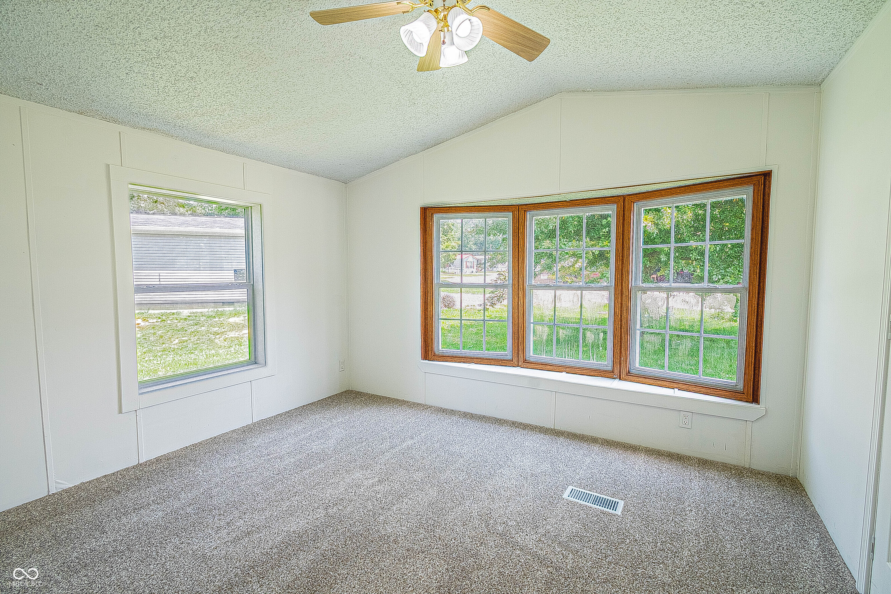 292 Bubble Loo Road Cloverdale, IN 46120 - Photo 23 of 32