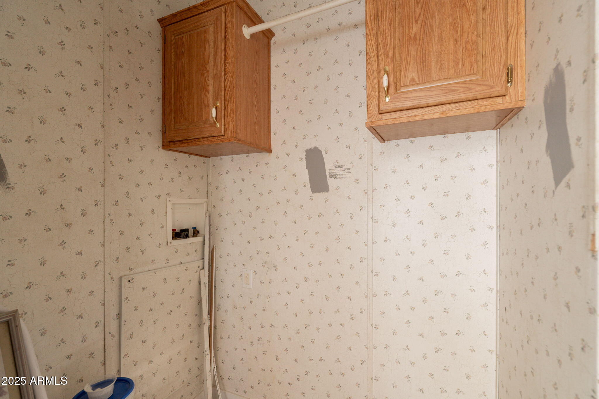 6915 North Valley Road Eloy, AZ 85131 - Photo 30 of 40 Laundry Area