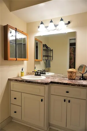 $1,250 | 4348 Tahitian Gardens Circle, Unit B, Holiday, FL 34691