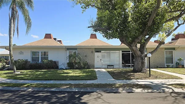 $1,250 | 4348 Tahitian Gardens Circle, Unit B, Holiday, FL 34691