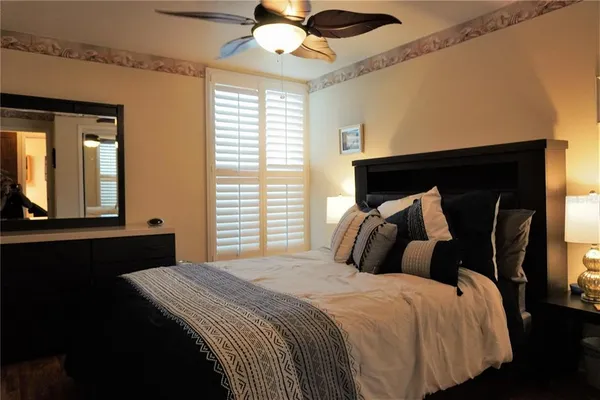 $1,250 | 4348 Tahitian Gardens Circle, Unit B, Holiday, FL 34691