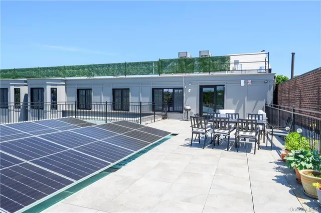 $4,995 | 139 Fifth Avenue, Unit 2C, Pelham, NY 10803