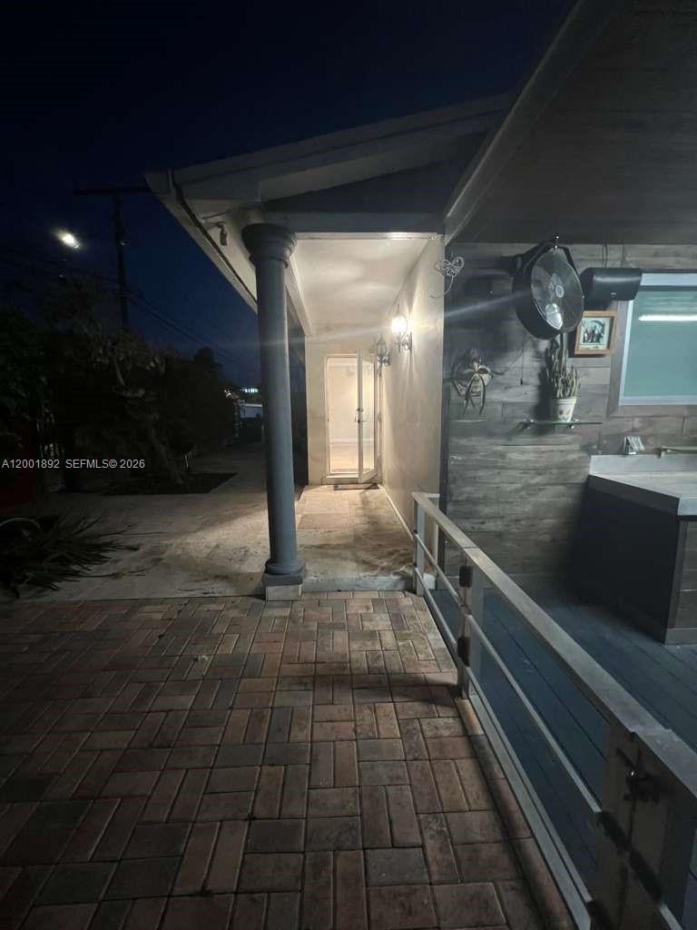 6900 Southwest 22nd Street Miami, FL 33155 - Photo 23 of 44 Gallery Image 23