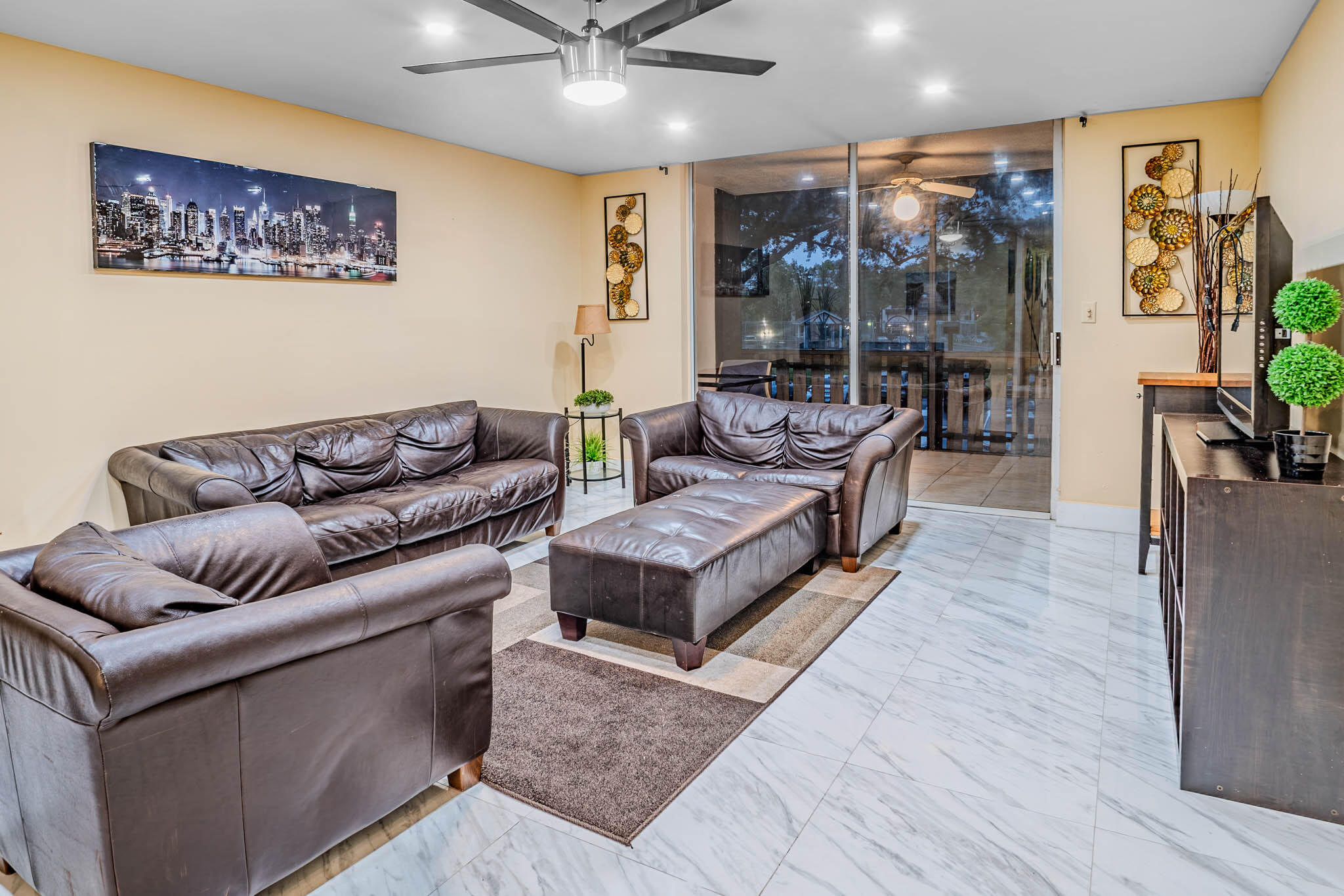 3710 Inverrary Drive, Unit 2S Lauderhill, FL 33319 - Photo 7 of 21 S2S 2026-8