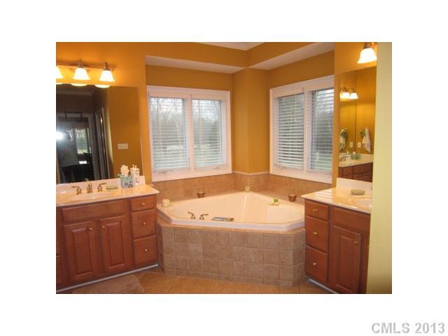 920 Haddonfield Drive, Unit 9 Fort Mill, SC 29708 - Photo 14 of 16