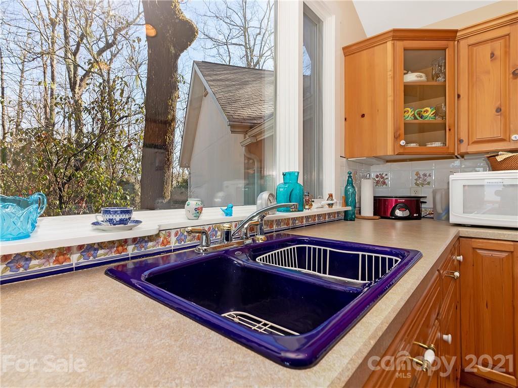 1506 Walnut Ridge Road Brevard, NC 28712 - Photo 11 of 48 Gallery Image 11