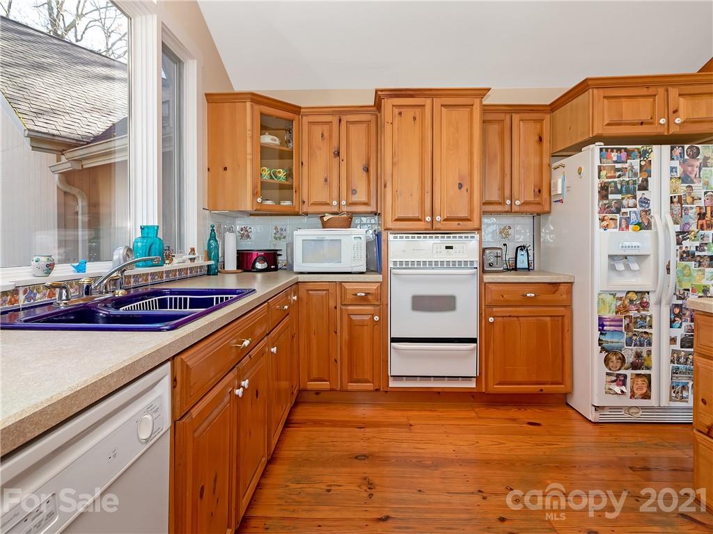 1506 Walnut Ridge Road Brevard, NC 28712 - Photo 10 of 48 Gallery Image 10