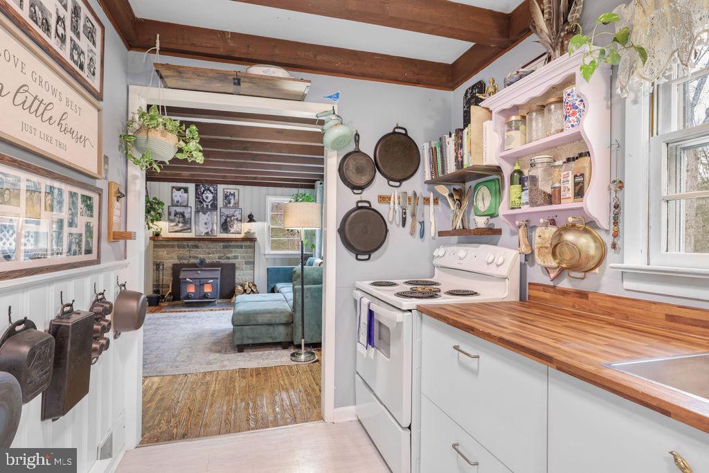 4992 St Davids Church Road Fort Valley, VA 22652 - Photo 10 of 40