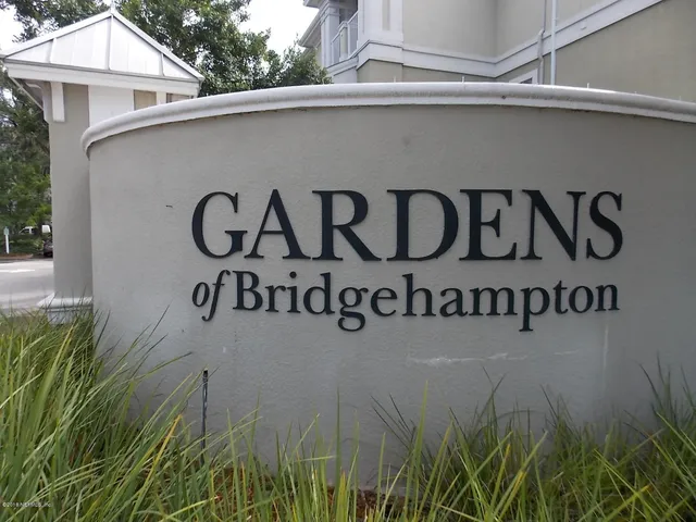 $1,100 | 8290 Gate Parkway West, Unit 717, Jacksonville, FL 32216