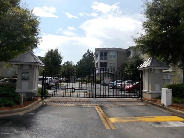 $1,100 | 8290 Gate Parkway West, Unit 717, Jacksonville, FL 32216