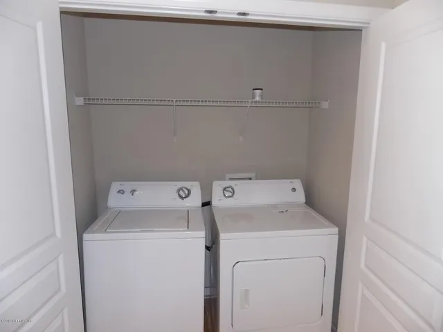 $1,100 | 8290 Gate Parkway West, Unit 717, Jacksonville, FL 32216