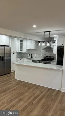 $2,400 | 3701 South George Mason Drive, Unit 904N, Falls Church, VA 22041