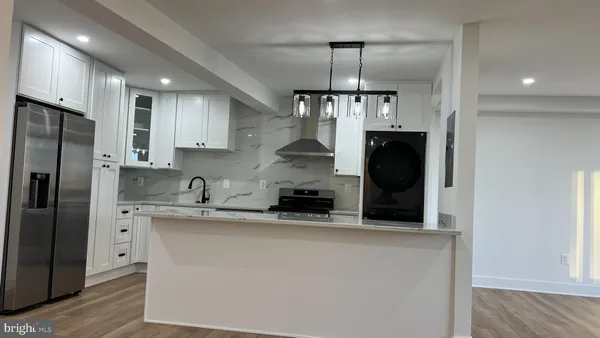 $2,400 | 3701 South George Mason Drive, Unit 904N, Falls Church, VA 22041