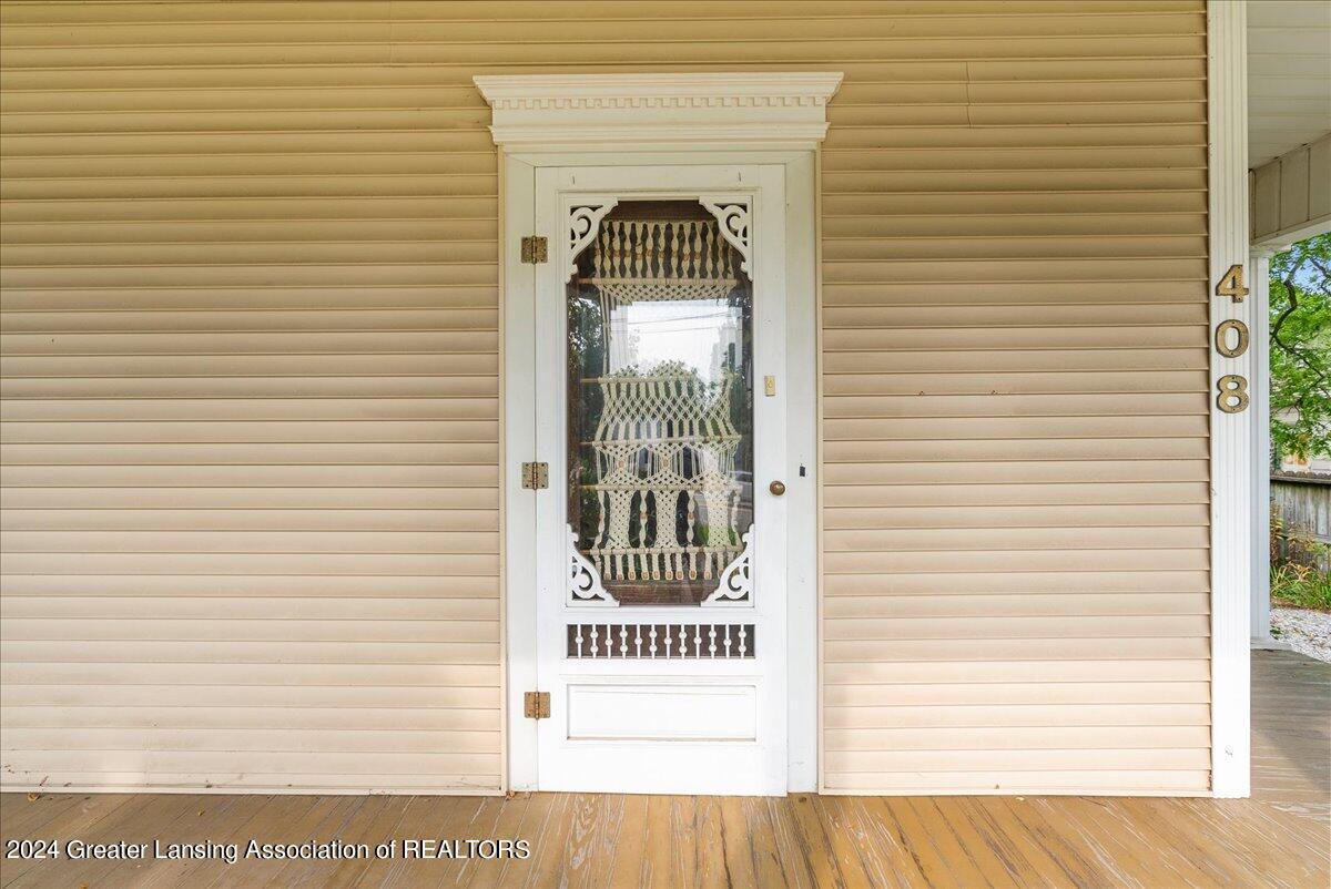 408 South Cochran Road Charlotte, MI 48813 - Photo 9 of 56 20-Media Jett - 20