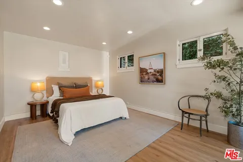 $3,995,000 | 2700 Glendower Avenue, Los Angeles, CA 90027