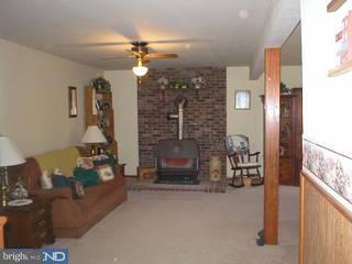 338 Parkview Road Reading, PA 19606 - Photo 5 of 6 Gallery Image 5