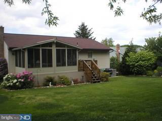 338 Parkview Road Reading, PA 19606 - Photo 6 of 6 Gallery Image 6