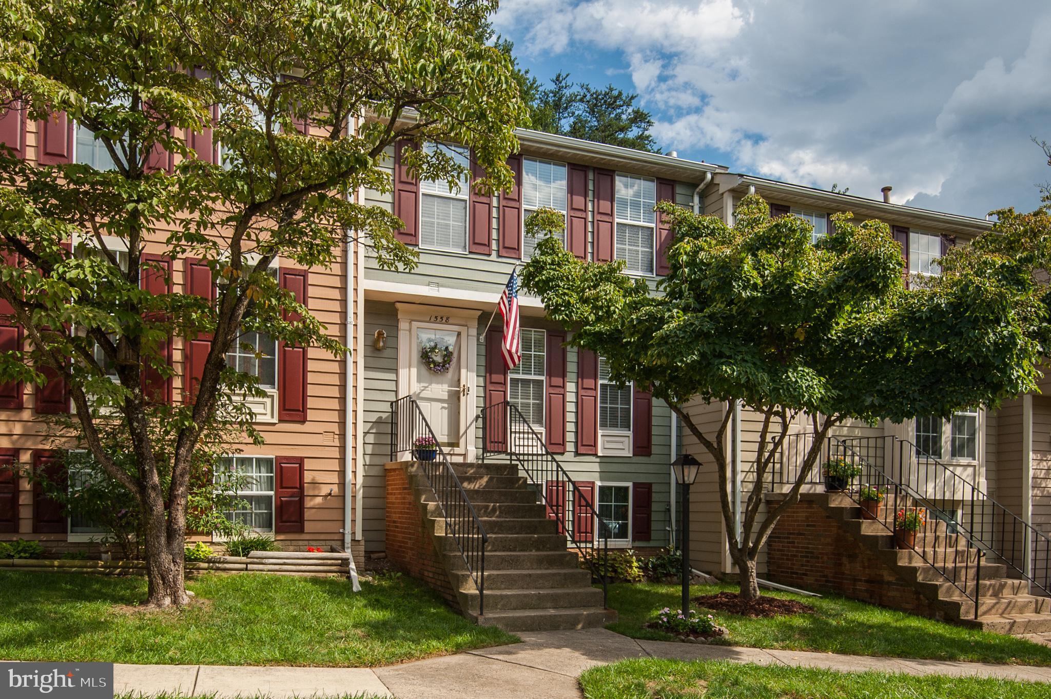 1558 Autumn Ridge Circle Reston, VA 20194 - Photo 3 of 46 Gallery Image 3