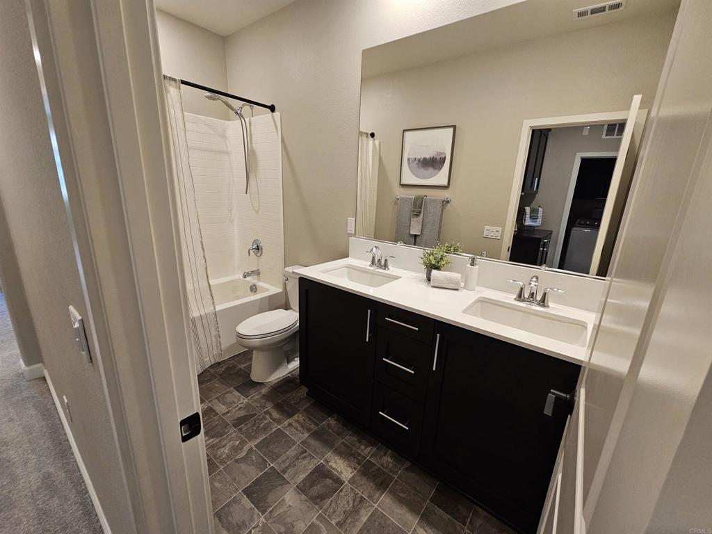 1118 Delpy View Point Vista, CA 92084 - Photo 10 of 19