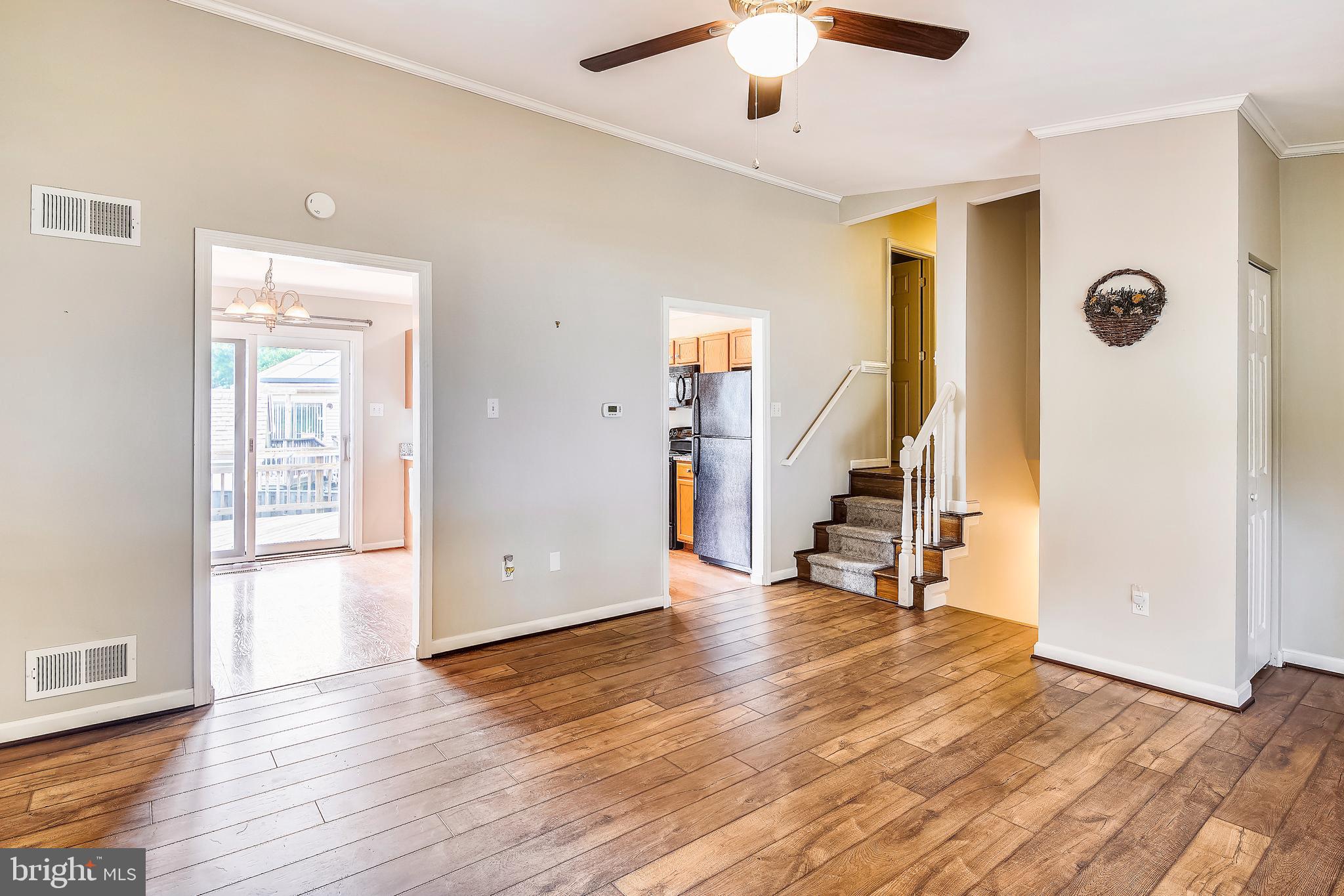 110 Centerside Road Mount Airy, MD 21771 - Photo 5 of 47 Main Level Living Room