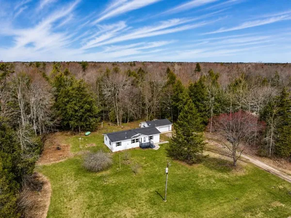 $234,900 | N4427 M-35 Highway, Menominee, MI 49858