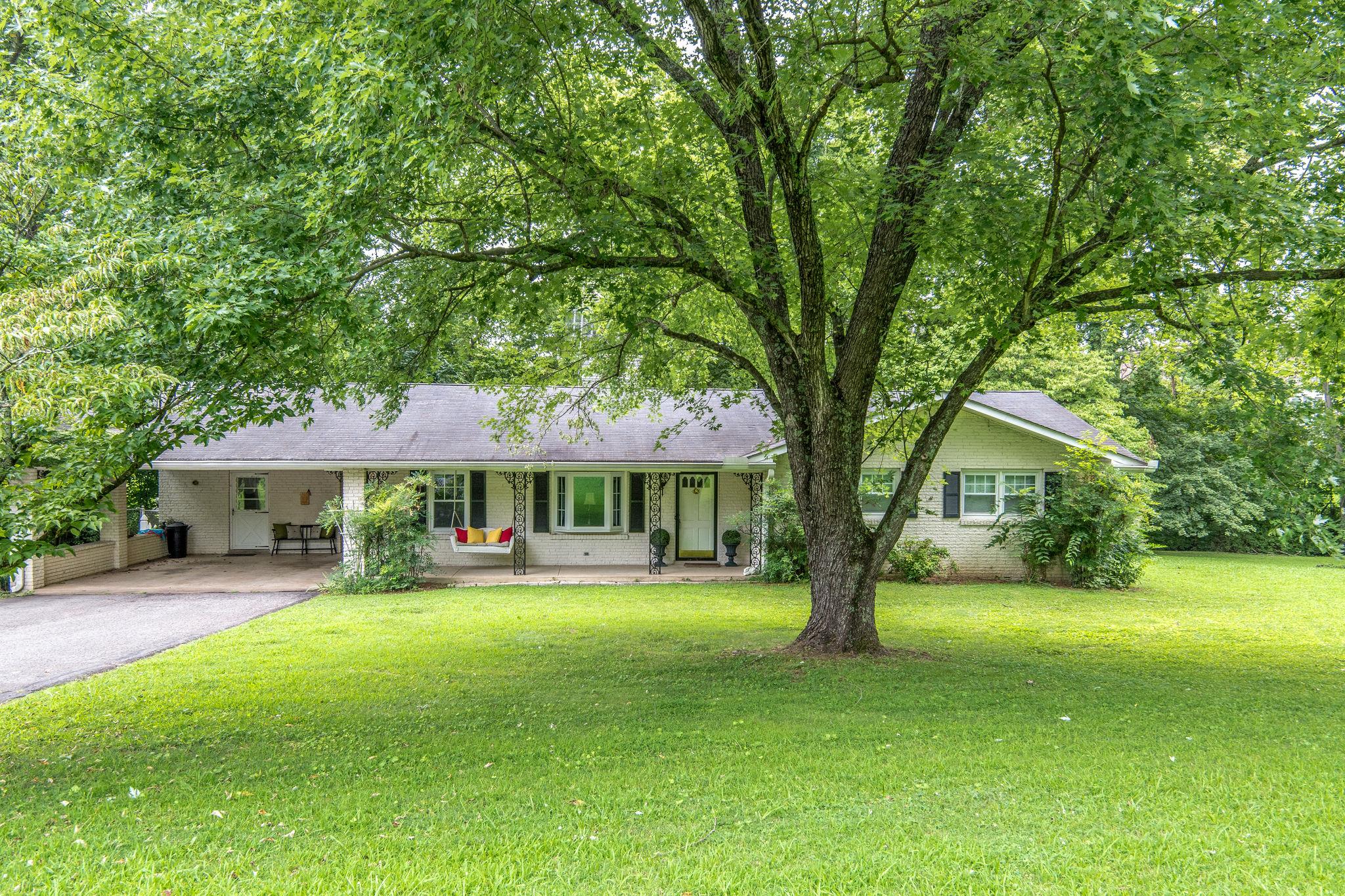 4070 Clovercroft Road Franklin, TN 37067 - Photo 2 of 30 Gallery Image 2