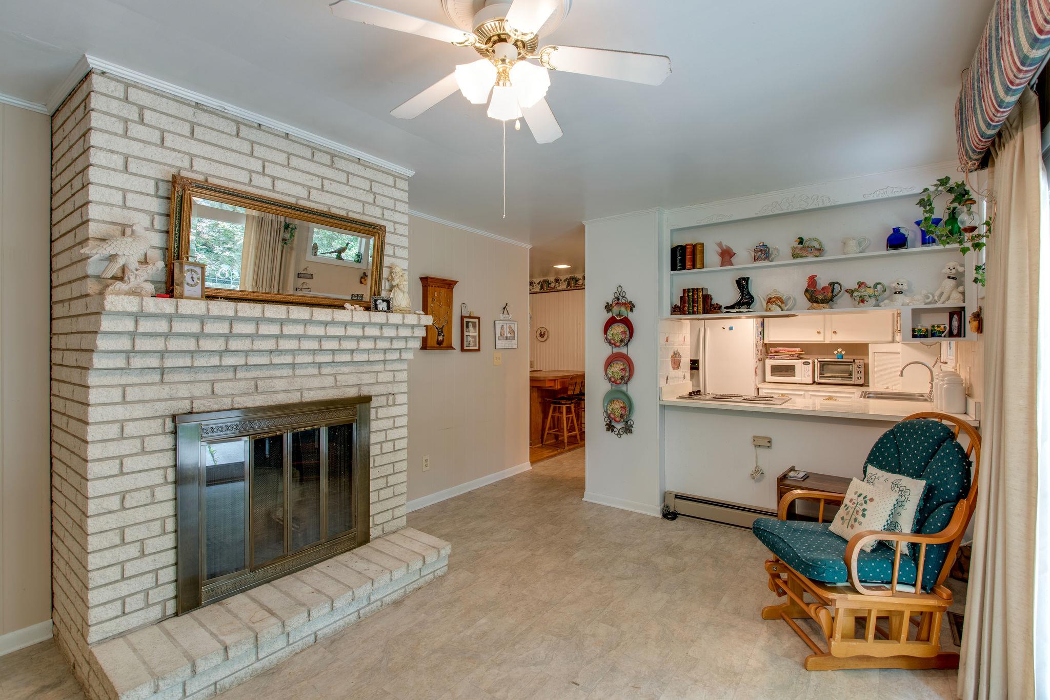 4070 Clovercroft Road Franklin, TN 37067 - Photo 16 of 30 Gallery Image 16