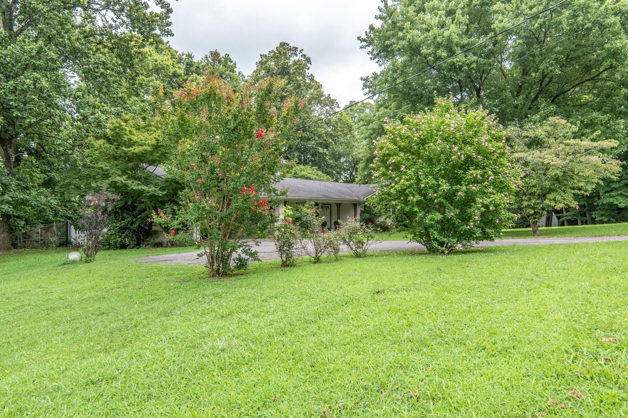 4070 Clovercroft Road Franklin, TN 37067 - Photo 4 of 30 Gallery Image 4