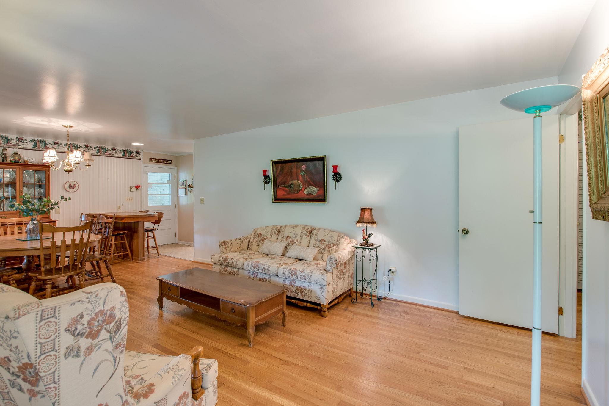 4070 Clovercroft Road Franklin, TN 37067 - Photo 5 of 30 Gallery Image 5