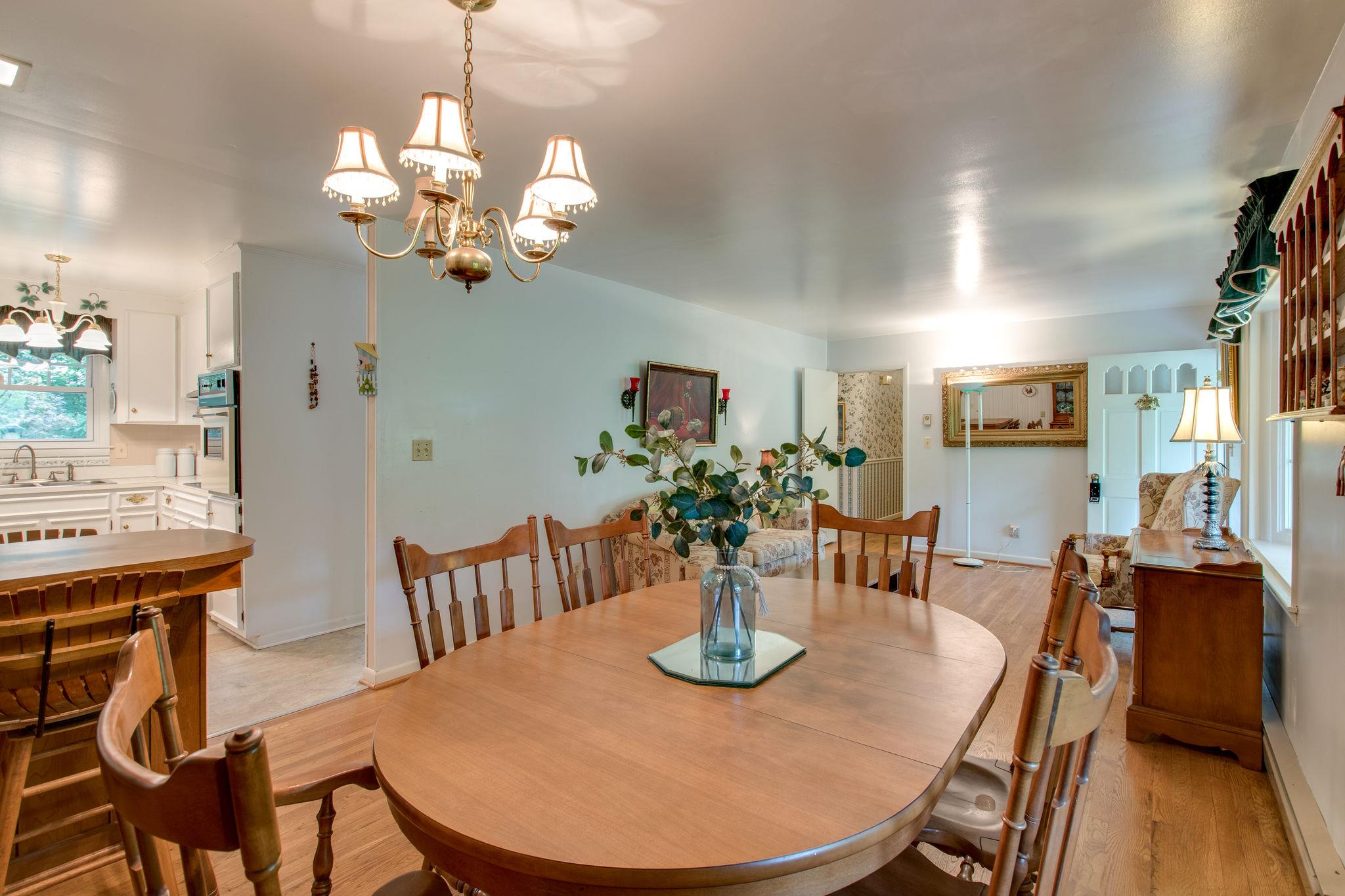 4070 Clovercroft Road Franklin, TN 37067 - Photo 8 of 30 Gallery Image 8