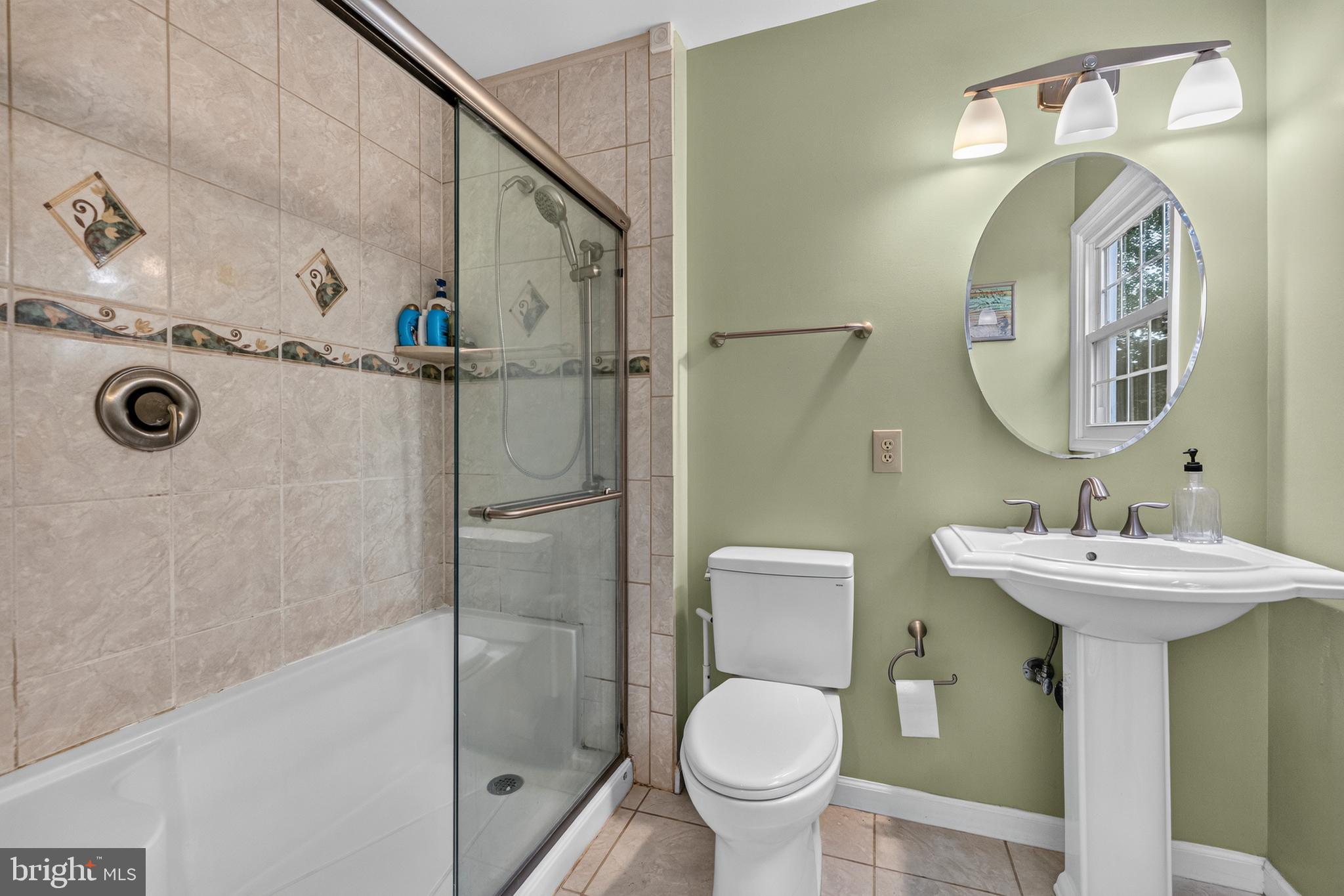 5214 Lightning View Road Columbia, MD 21045 - Photo 29 of 53 Full bathroom