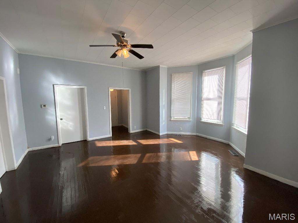 633 Fourth Street Carrollton, IL 62016 - Photo 11 of 18