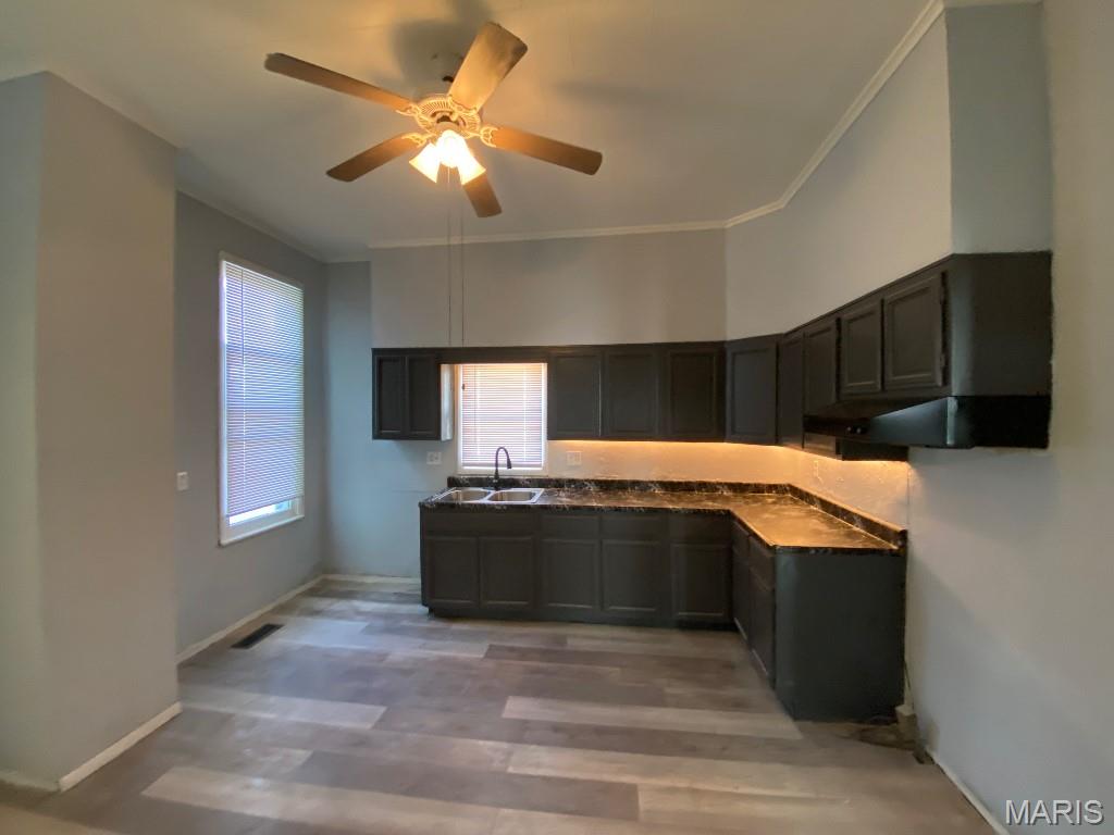 633 Fourth Street Carrollton, IL 62016 - Photo 12 of 18