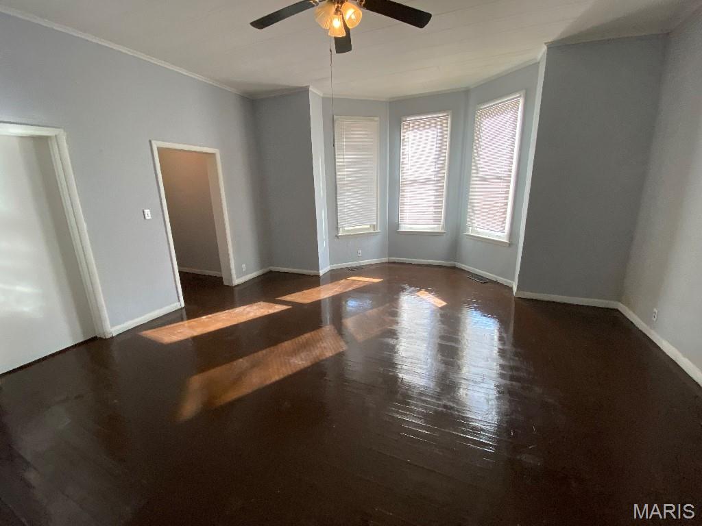 633 Fourth Street Carrollton, IL 62016 - Photo 4 of 18