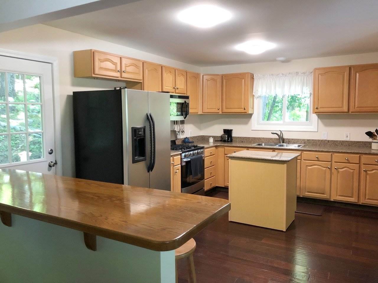 1398 East Hill Road Williston, VT 05495 - Photo 2 of 32