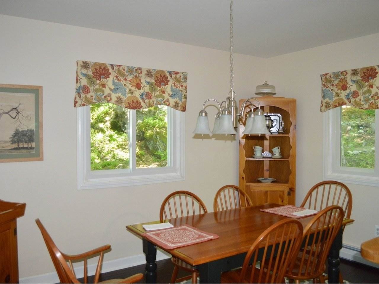 1398 East Hill Road Williston, VT 05495 - Photo 5 of 32