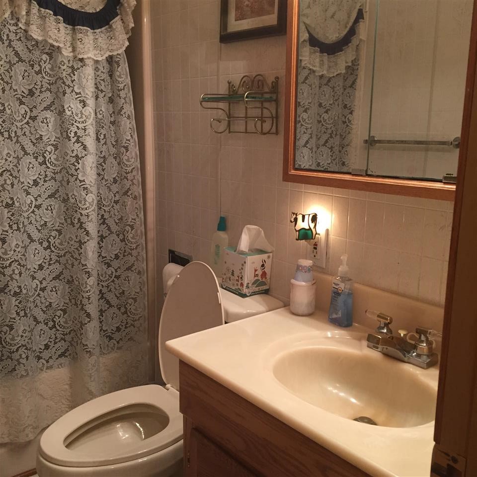 3706 North County Line Road Coleman, MI 48618 - Photo 13 of 16 1808851-12.JPG